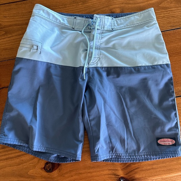 Vineyard Vines Board Shorts - Picture 3 of 6